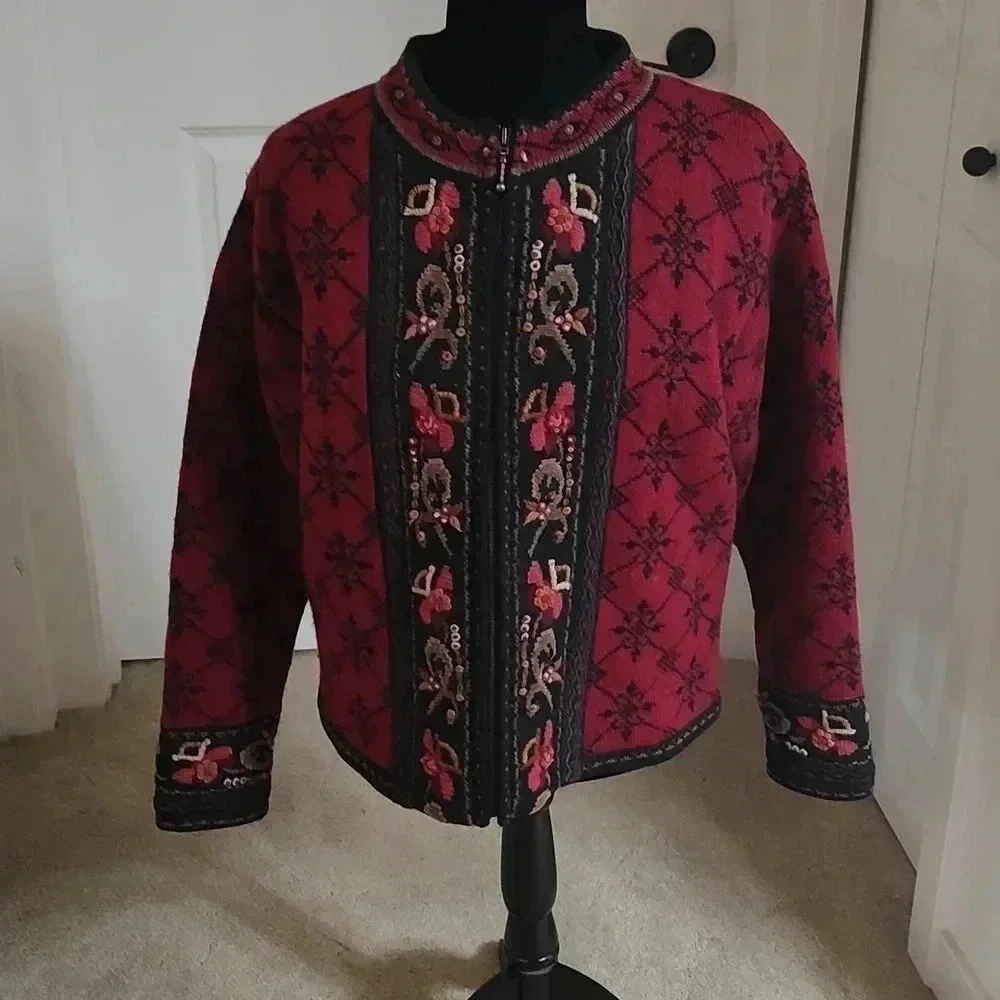 Islandic design jacket - Picture 1 of 4